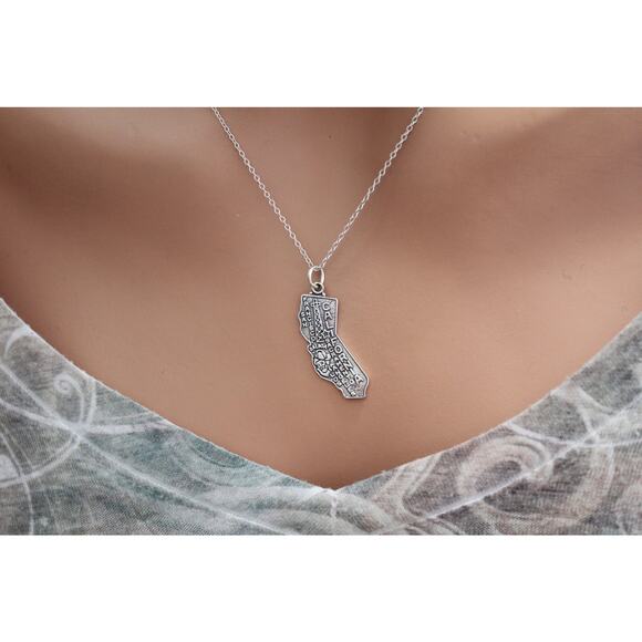 SOLD Sterling Silver California State Charm Necklace - Picture 5 of 6